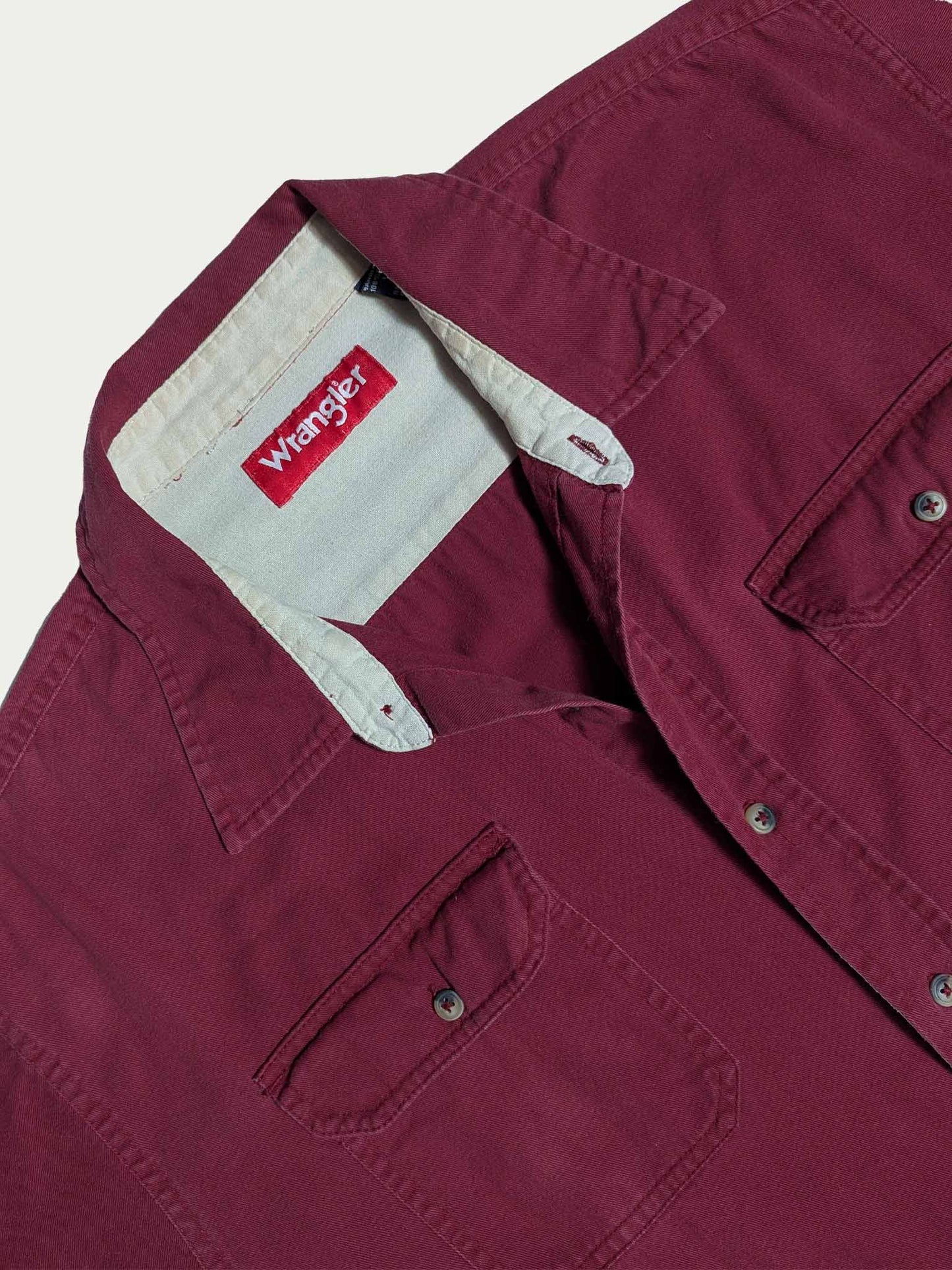 חולצת מכופתרת בצבע בורדו של Wrangler