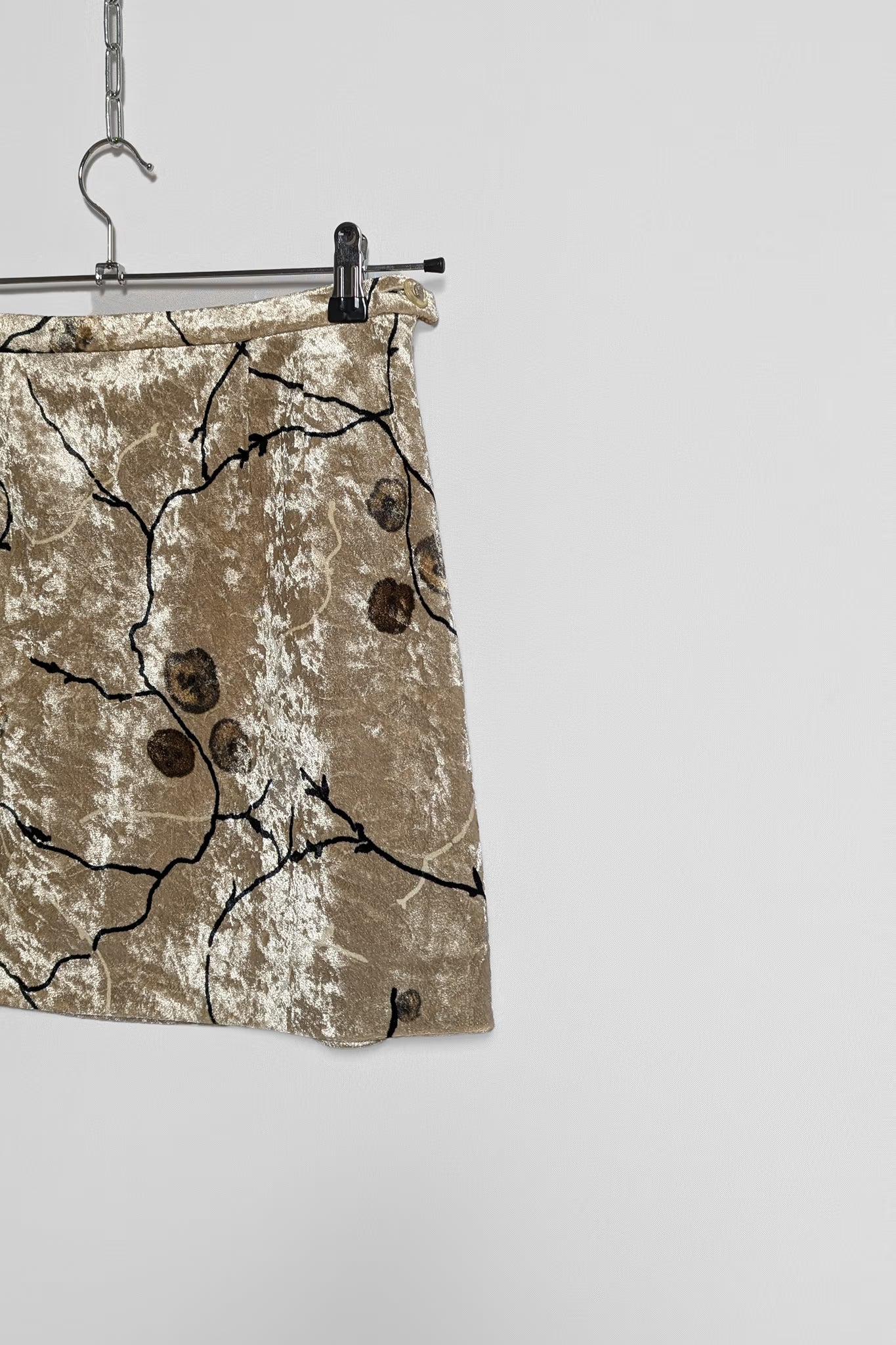 The 90s Velvet Mini Skirt