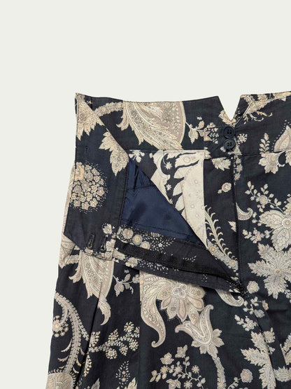 The 90s Paisley Black & Beige Pleated Shorts