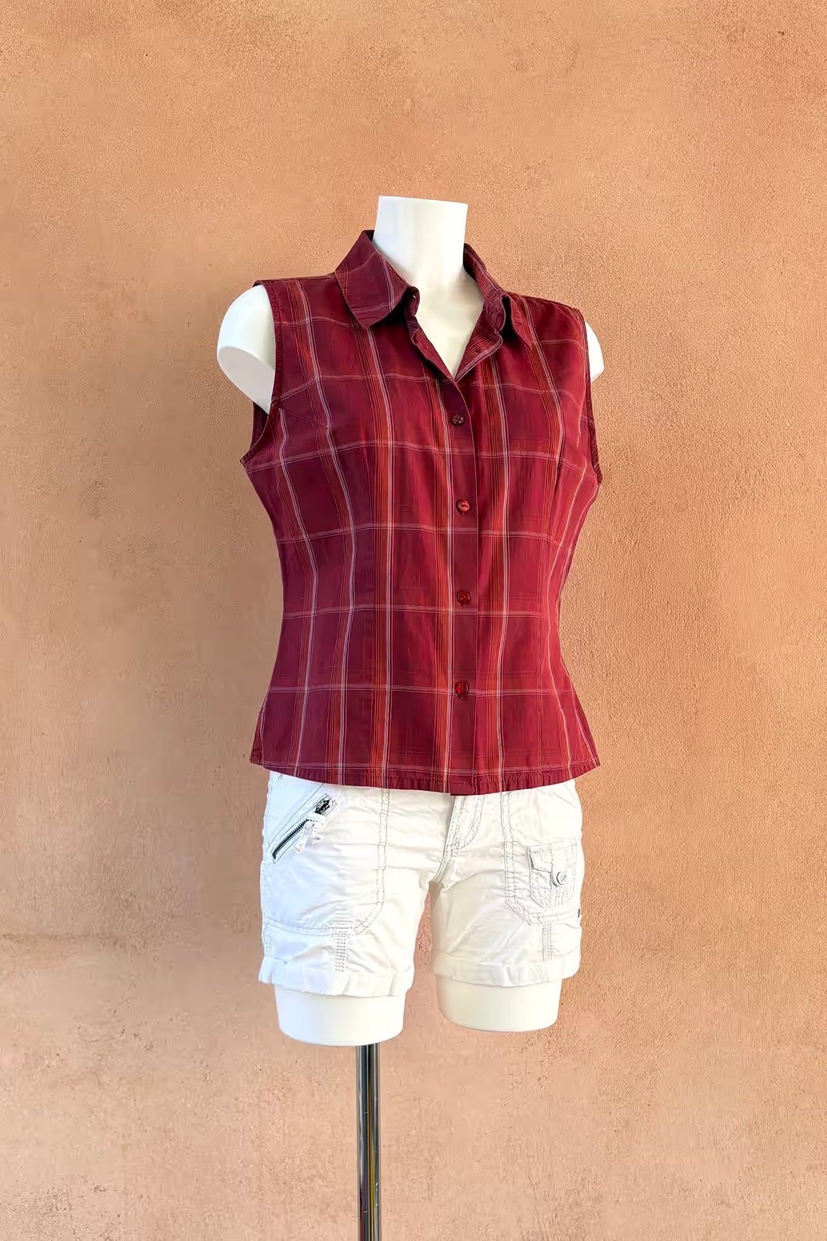 The Red Tailored Cotton Sleeveless Shirt