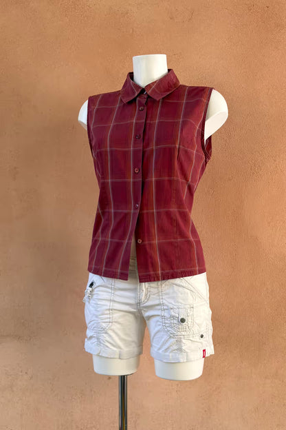 The Red Tailored Cotton Sleeveless Shirt