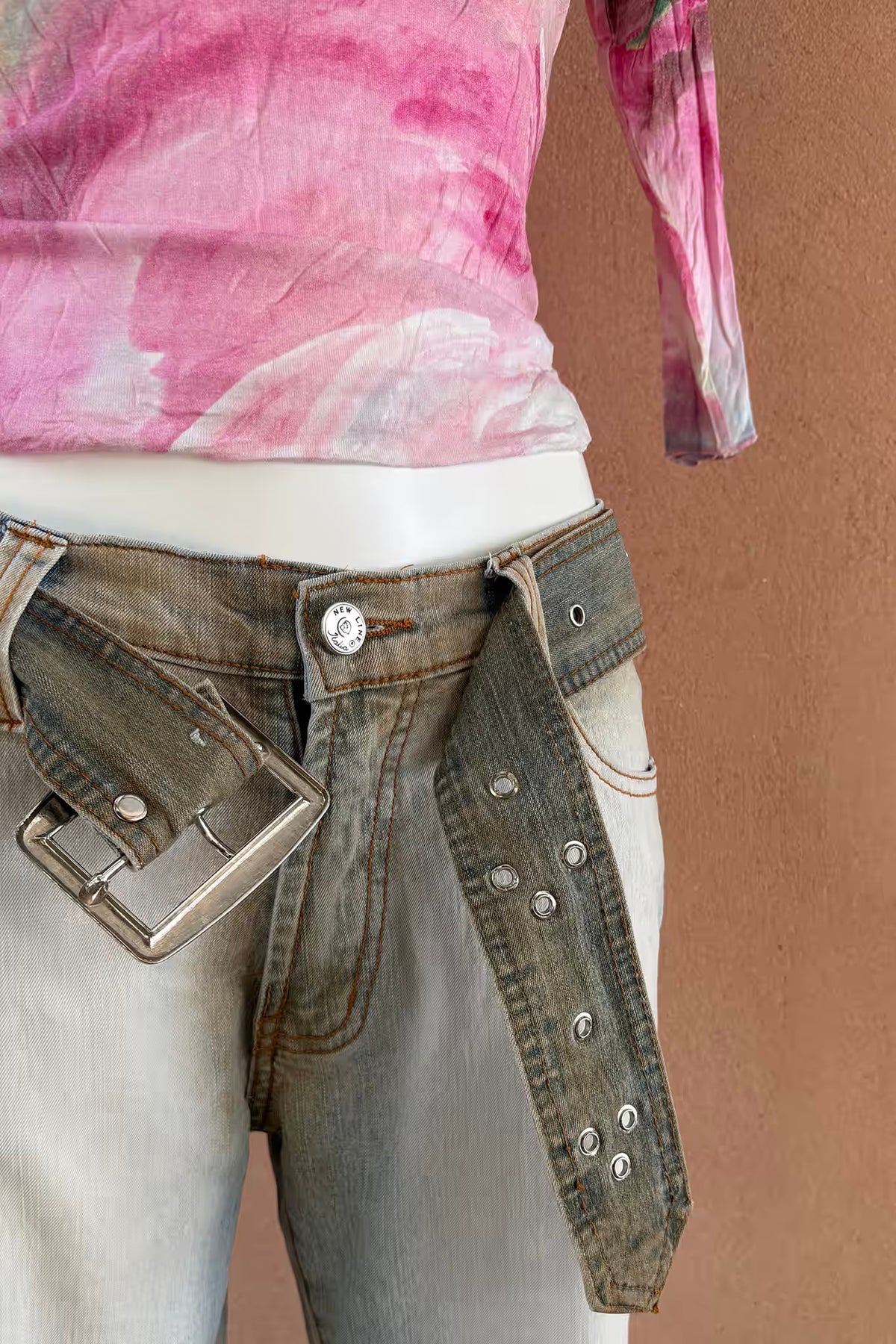 The Light Wash Belted Y2K Flare Jeans
