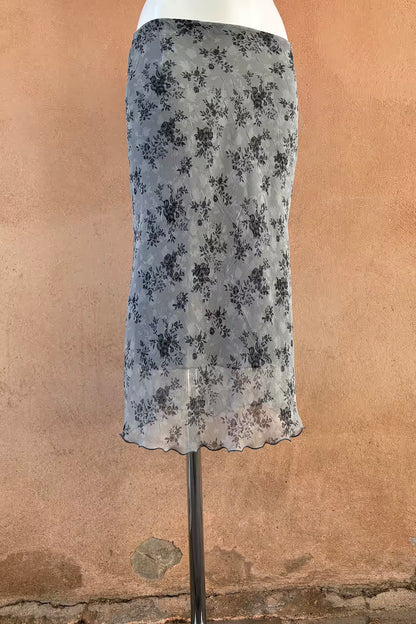 The Anna Ferrari Grey Rose Print 90s Midi Skirt